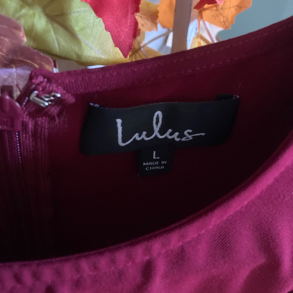Lulus burgundy long sleeve dress. Perfect for the holidays ❤️ - Picture 3 of 6